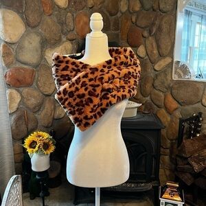 NWT- Women’s Animal Print Sole